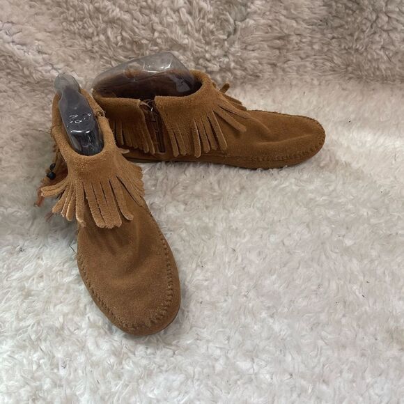 Minnetonka Boots Concho Moccasins Ankle Booties  Tan Leather suede SZ7 - Picture 5 of 9